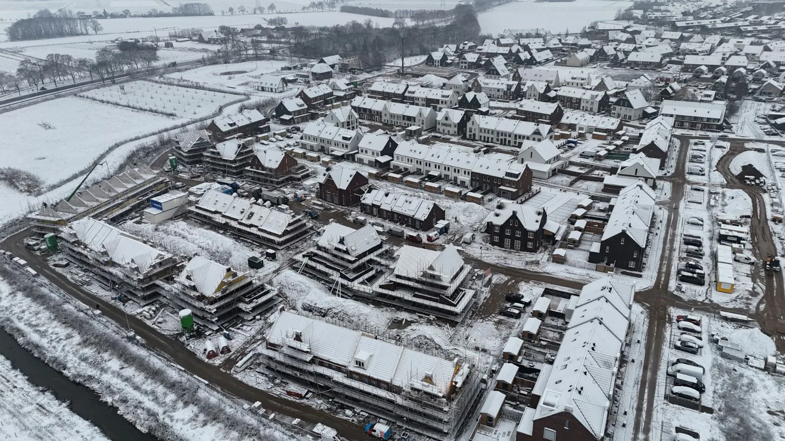 Hendriks Huurlingsedam Wijchen — 68 woningen — kalkzandsteen lijmwerk