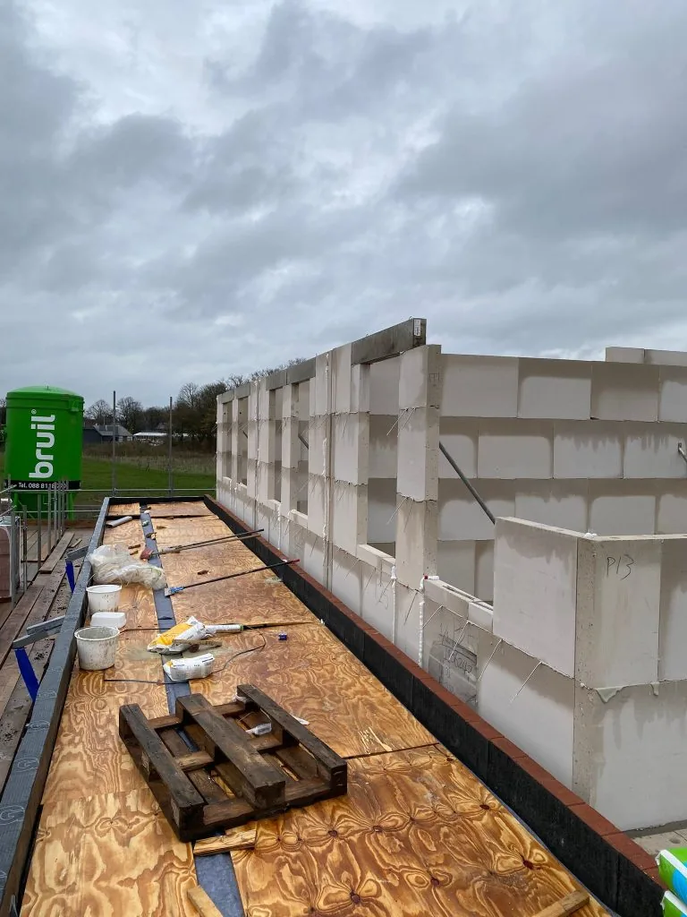 Kalkzandsteen lijmwerk Wijchen — Hendriks Huurlingsedam Wijchen — 68 woningen, uitvoering 4